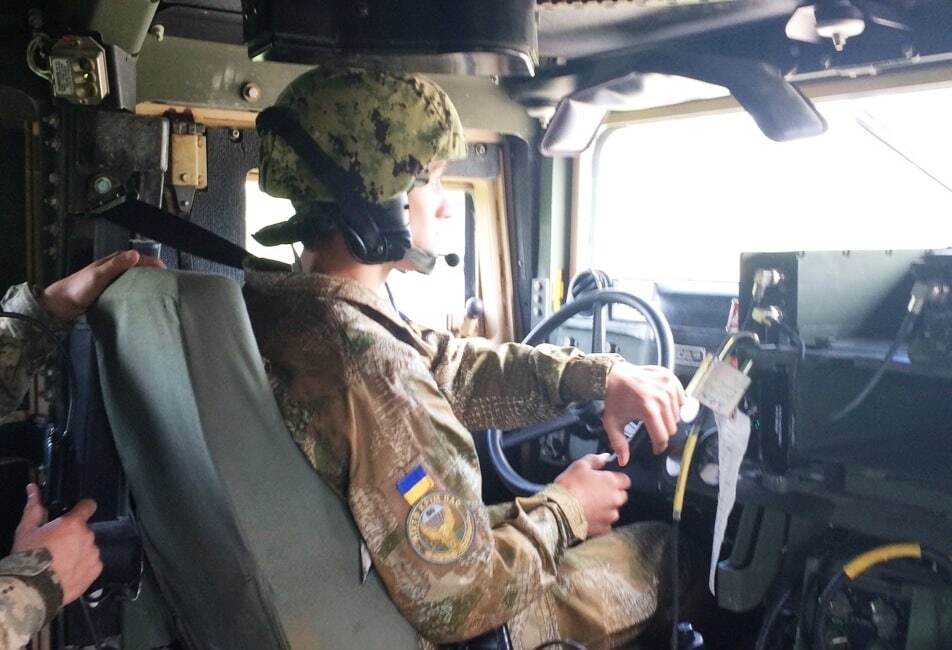 Водіння бронемашин: українські десантники пройшли курси підготовки в Німеччині
