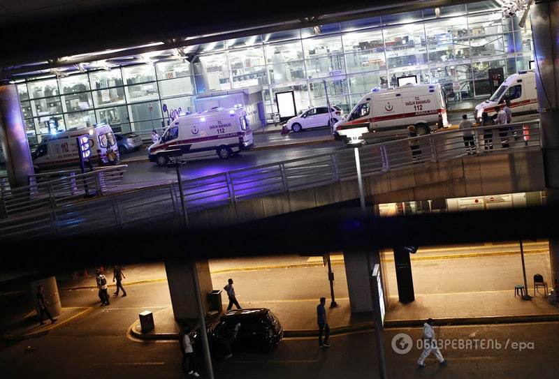 Опубликован фоторепортаж с места теракта в аэропорту Стамбула