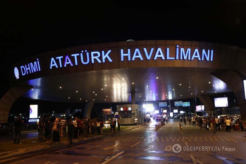 Опублікований фоторепортаж з місця теракту в аеропорту Стамбула