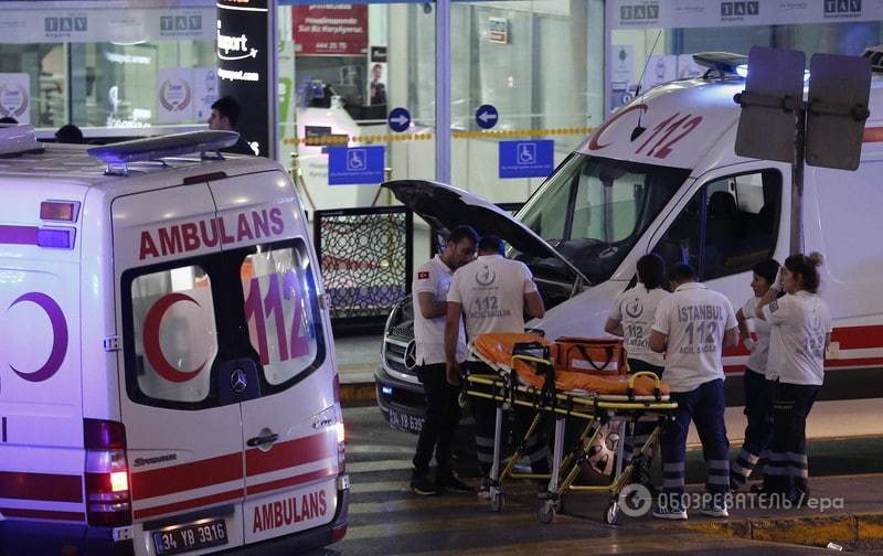 Теракт в аэропорту Стамбула: все подробности, фото и видео