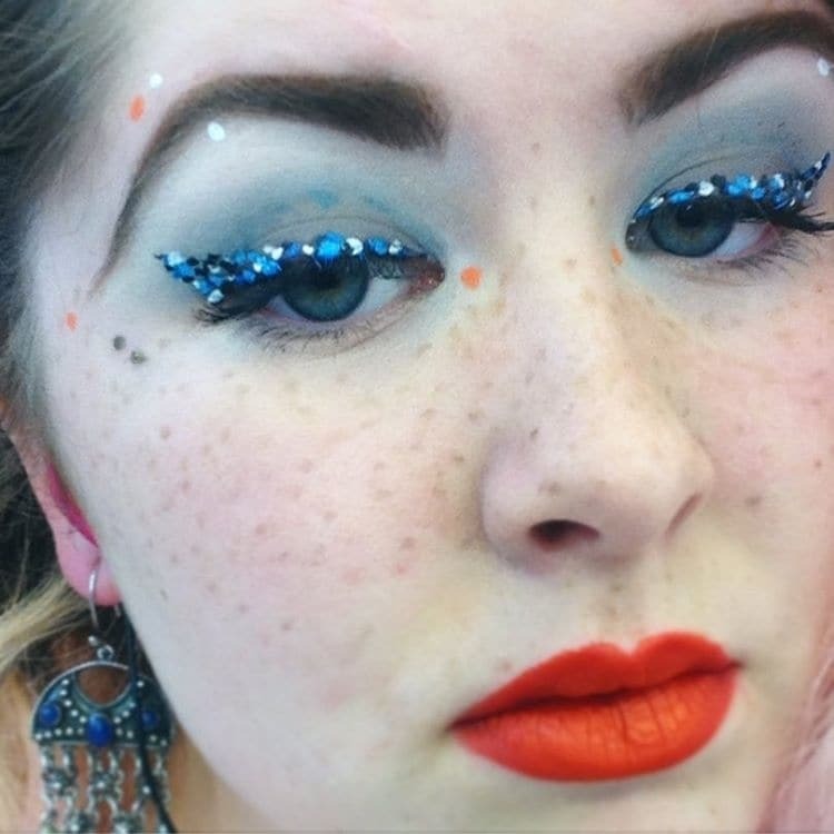 Стрелки-конфетти: новый тренд для ярких модниц