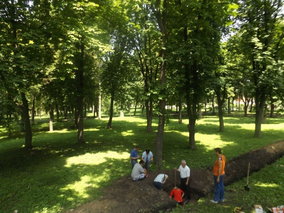 На Тернопільщині розкопали поховання 17-го століття: скелети розміщені у неприродному положенні. Фото