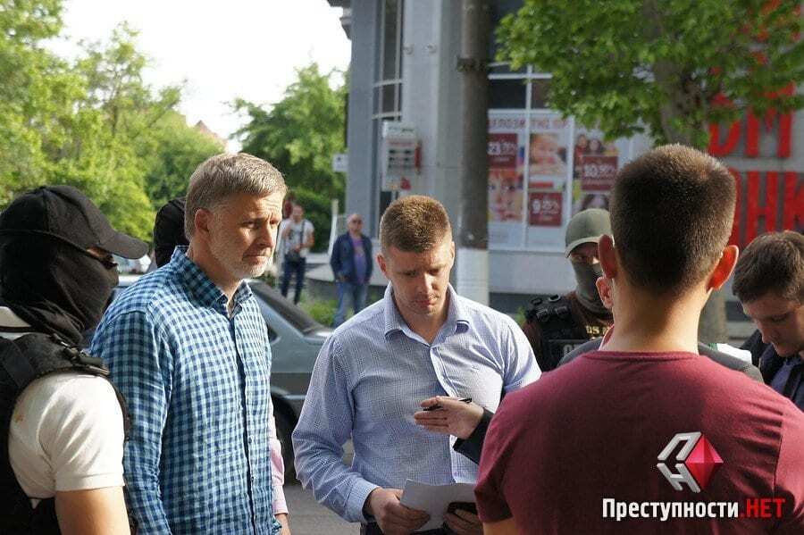 В Николаеве СБУ со стрельбой и погоней задержала помощника замгубернатора с $80 тыс. Фото- и видеофакт