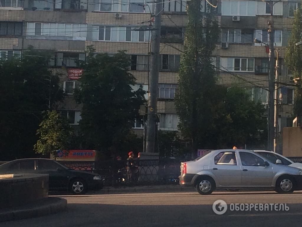 Дали время: в Киеве активисты передумали сносить памятник Щорсу. Фоторепортаж