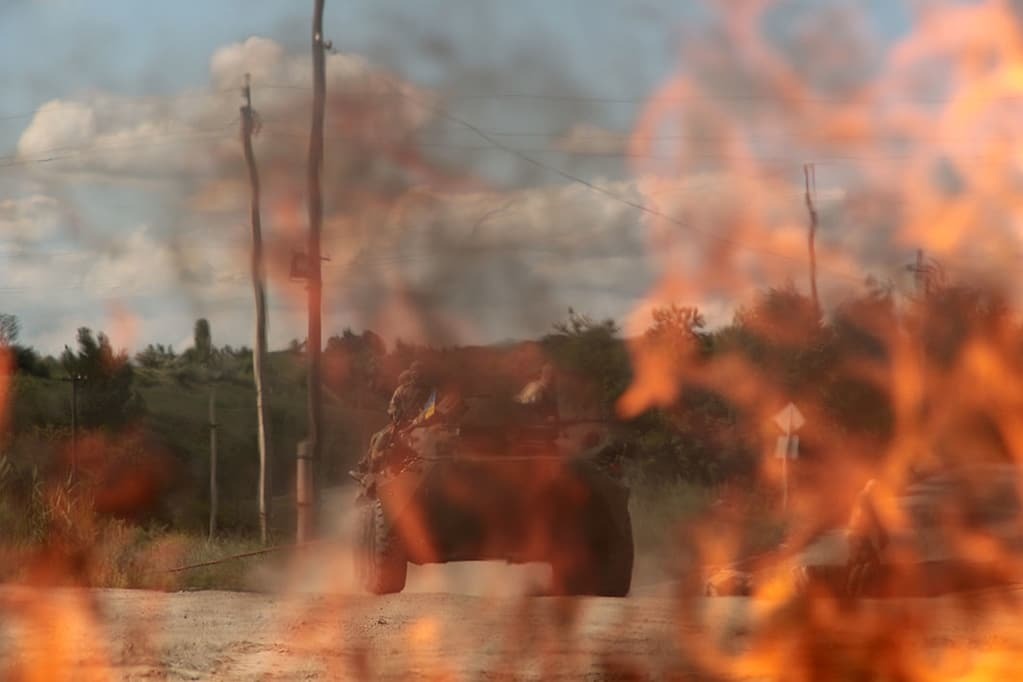 У Маріуполі морпіхи і прикордонники відбивали "терористичну загрозу"