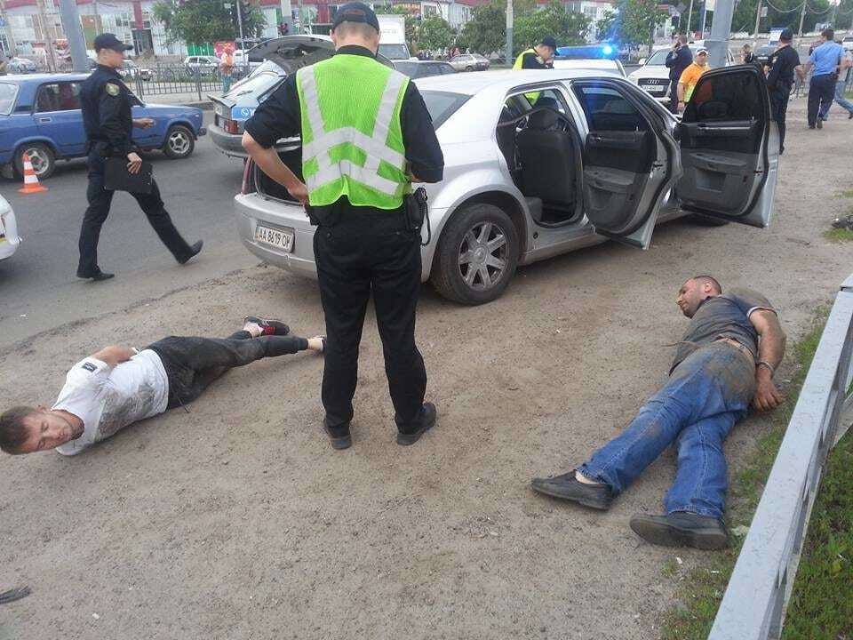 В Харькове полицейские устроили погоню за похитителями девушки. Опубликованы фото