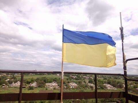 Установили принципиально: в сети появились фото украинского флага в Павлополе