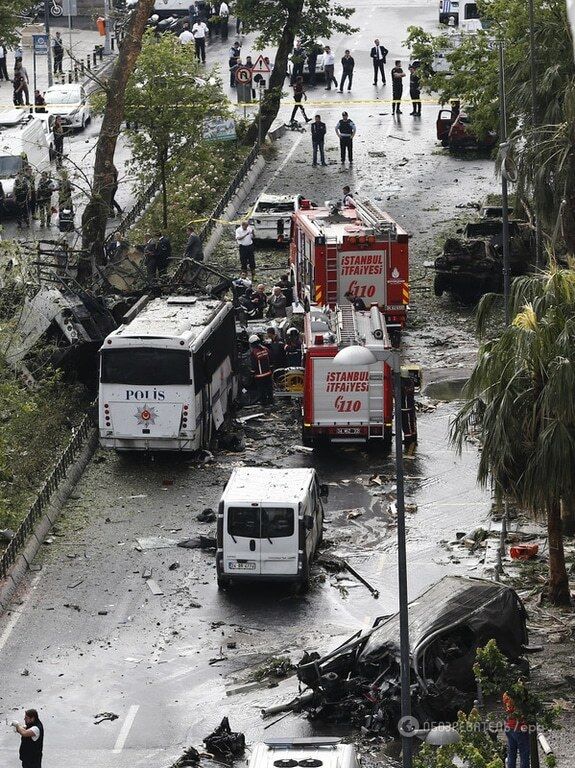 Теракт в Стамбуле: Эрдоган посетил раненых, полиция задержала подозреваемых. Опубликованы фото