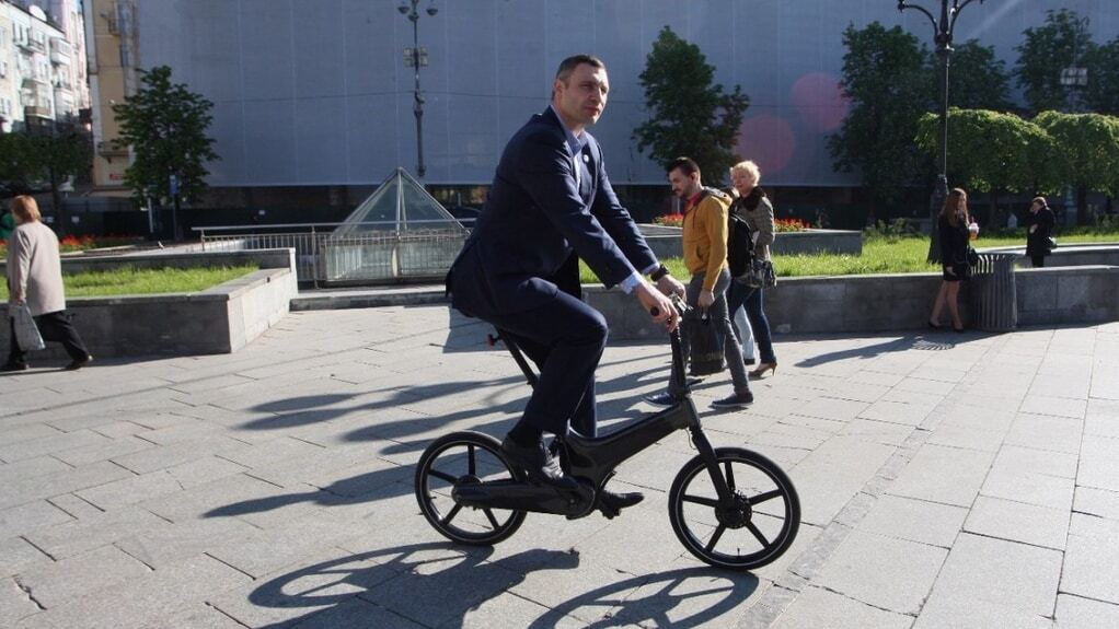 Потап ради похудения купил велосипед как у Кличко за $4,5 тыс.: опубликованы фото