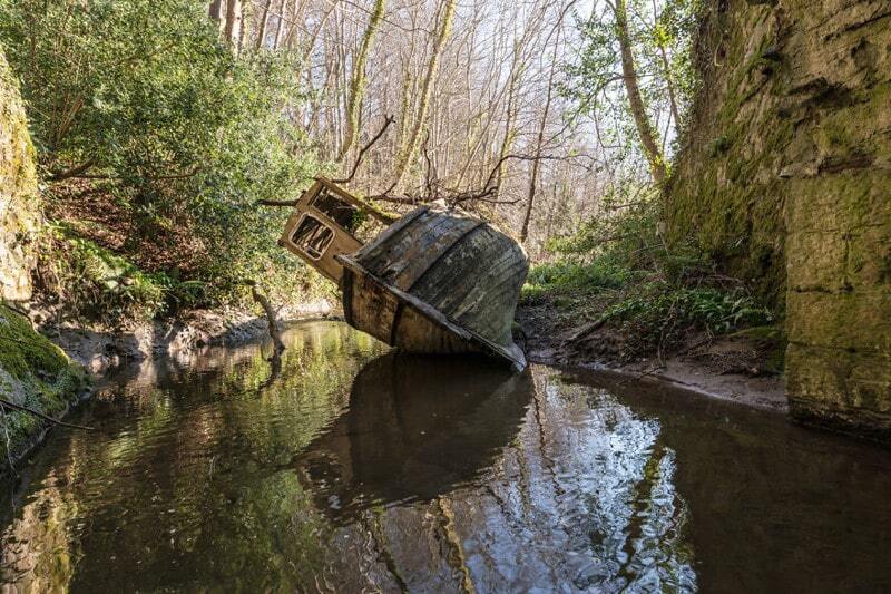 Застывшие во времени: необычная красота заброшенных мест на снимках фотографа из Франции