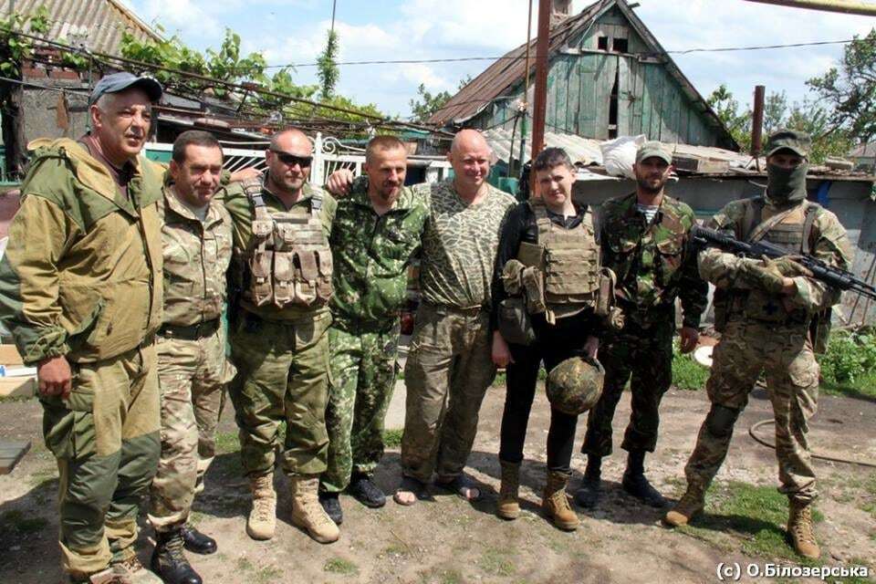 Нашли общий язык: Савченко вместе с Ярошем проведали добровольцев в зоне АТО. Опубликованы фото