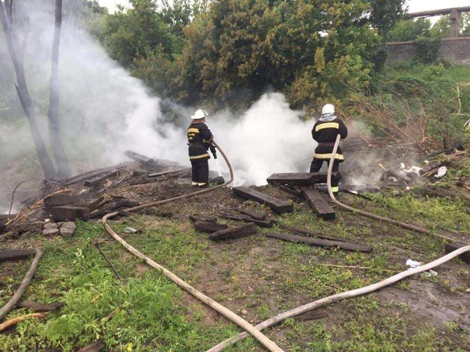 В Киеве ночью произошел масштабный пожар: подробности ЧП