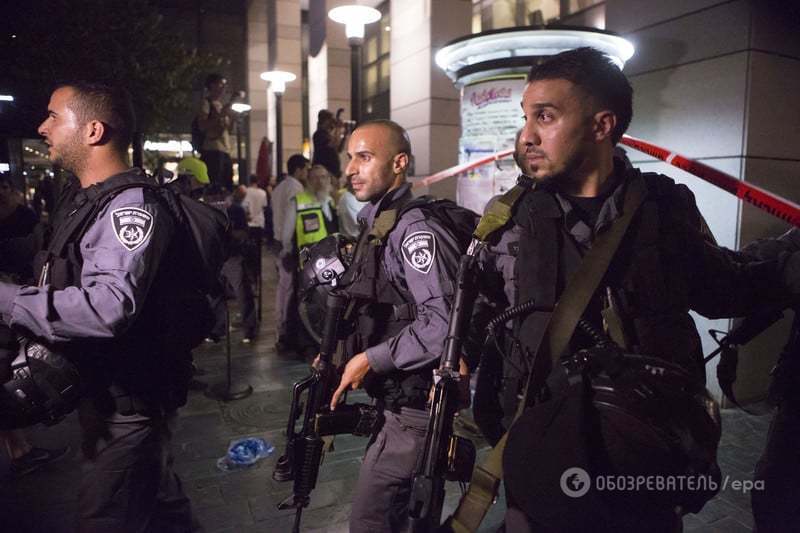 Теракт у Тель-Авіві: в торговому центрі розстріляли людей