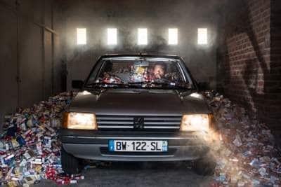 Суцільні гори сміття: знімки французького фотографа про епоху споживання шокували мережу 