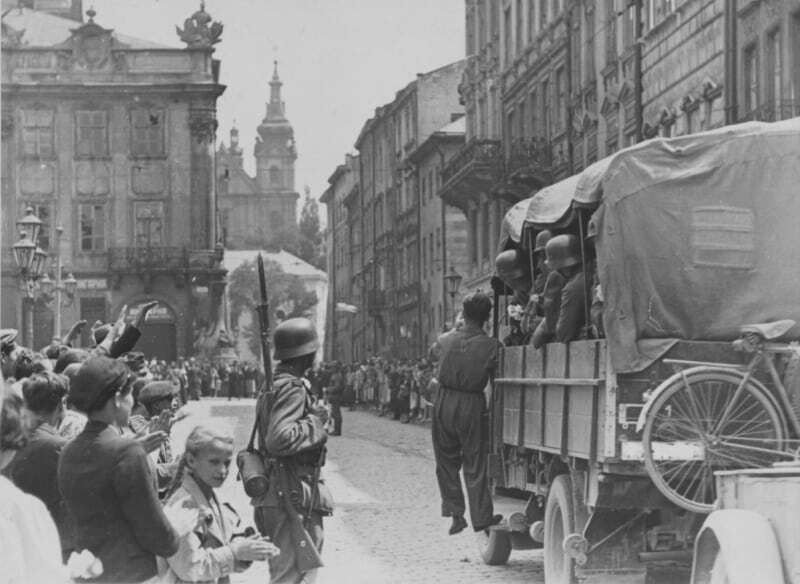 Красномовні історичні фото: як і під ким живе Львів понад 750 років
