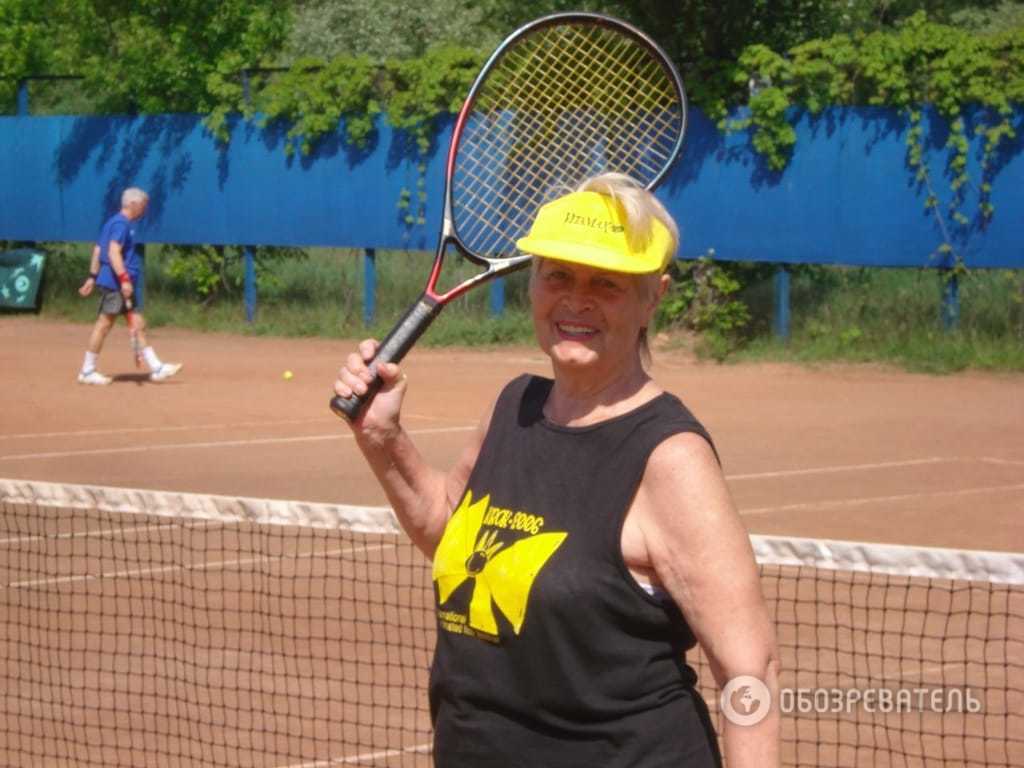 Мне некогда ходить по врачам: 83-летняя теннисистка поделилась секретом бодрости