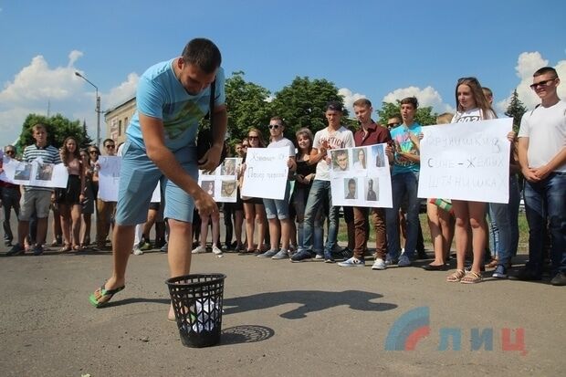 Враги "народной": в "ЛНР" показательно "расправились" с десятками украинских журналистов. Фото и видеофакт