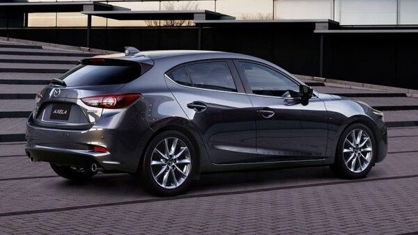 G-Vectoring Control: обновленная Mazda3 получила умную систему управления. Видео