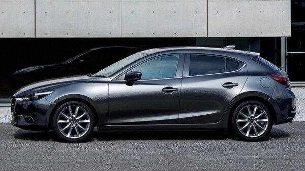 G-Vectoring Control: обновленная Mazda3 получила умную систему управления. Видео