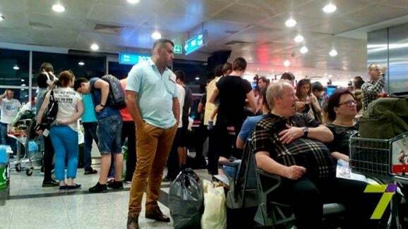 Стало відомо про заблокованих в аеропорту Стамбула українських журналістів