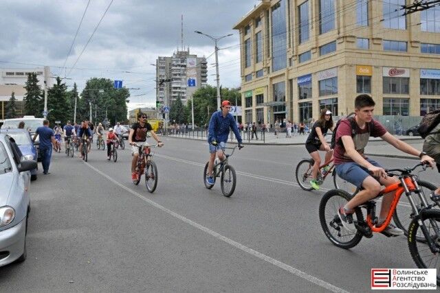 У Луцьку відбувся "Велопробіг бандерівців" за здоровий спосіб життя. Фото