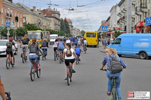 У Луцьку відбувся "Велопробіг бандерівців" за здоровий спосіб життя. Фото