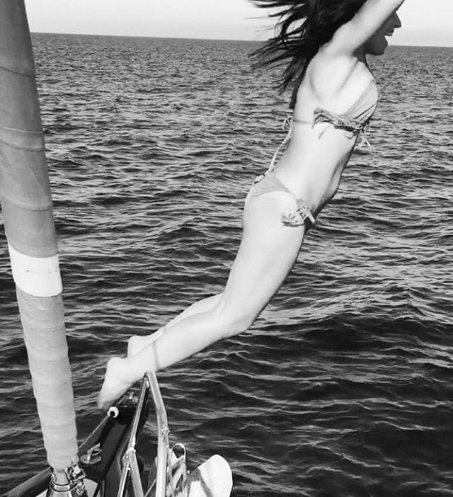 Джамала в купальнике покаталась на яхте в Одессе: опубликованы фото