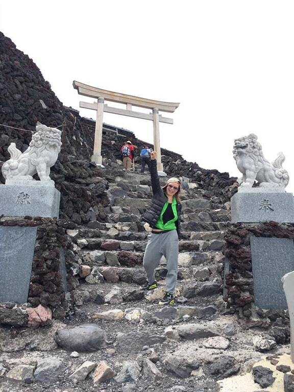 Таня Недельская отдохнула в Японии: гейши, ниндзя и действующий вулкан