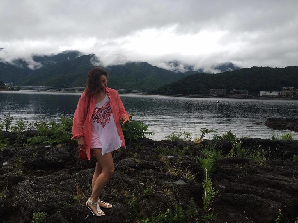 Таня Недельская отдохнула в Японии: гейши, ниндзя и действующий вулкан