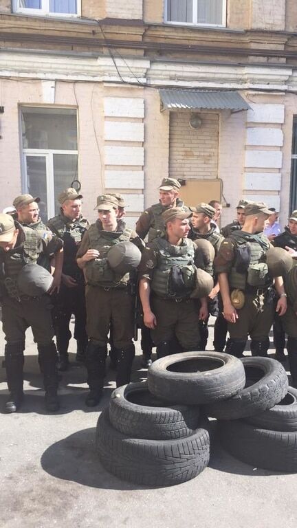 После ареста Лыхолита под "Пещерный" суд Киева привезли палатки – Мосийчук