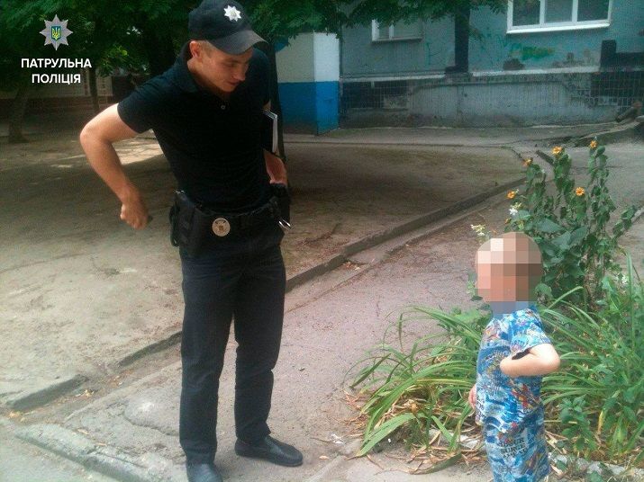 В Запорожье пьяный мужчина потерял своего внука. Фото