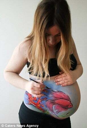 Художница создает потрясающие рисунки на животах беременных женщин: опубликованы фото
