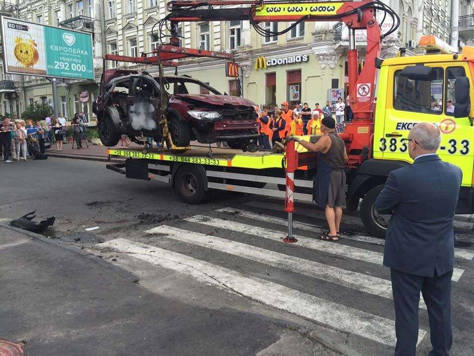 Убийство Шеремета: взрывотехническая служба Нацполиции завершила работу на месте преступления