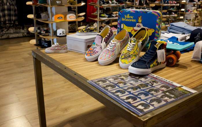 Живописные каналы, необычные музеи, лучшие клубы: интересные места в Амстердаме