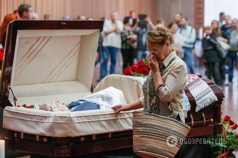 Церемония прощания с журналистом Павлом Шереметом состоялась в Украинском доме