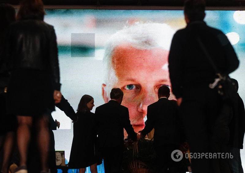 Церемония прощания с журналистом Павлом Шереметом состоялась в Украинском доме