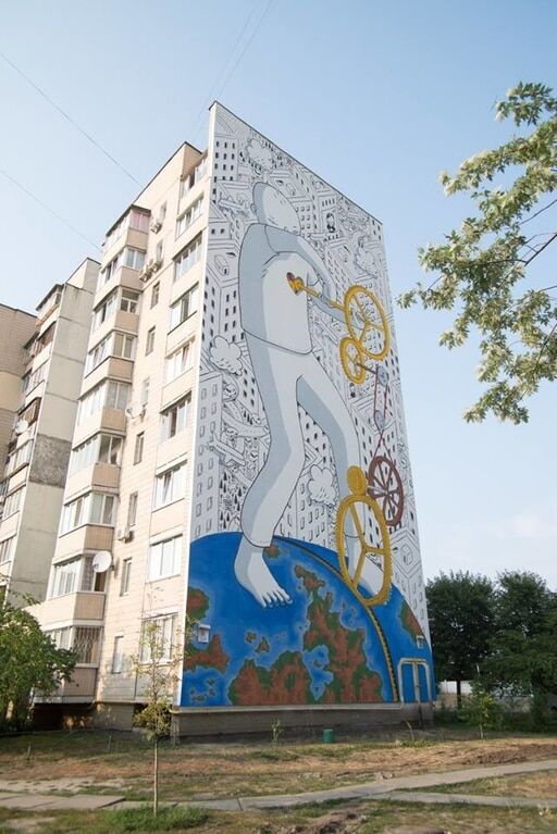 "Любовь управляет миром": в Киеве появился новый мурал. Опубликованы фото