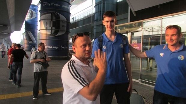 Молодежная сборная Украины вернулась с Евробаскета: фоторепортаж