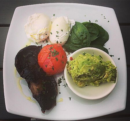 Диеты звезд: как худеют Джоли, Энистон, Бекхэм и другие