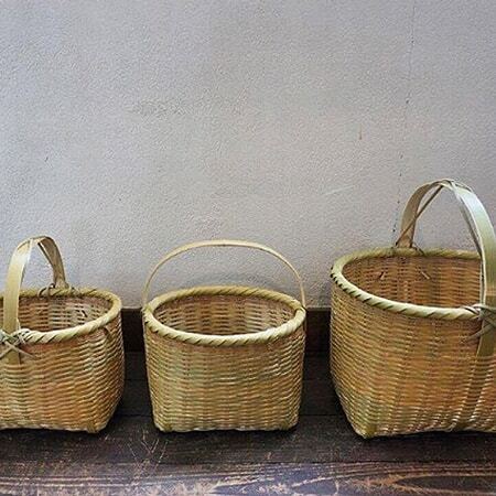 По мотивам Красной Шапочки: плетеные сумочки заполонили Instаgram