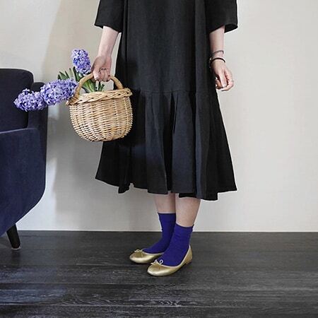 По мотивам Красной Шапочки: плетеные сумочки заполонили Instаgram