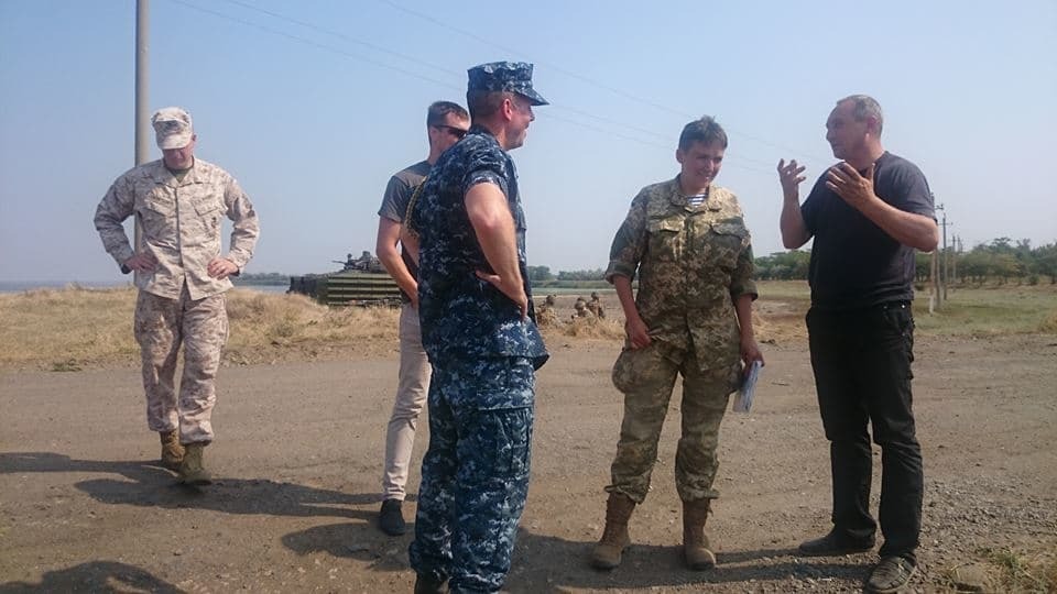 Опоздали и "селфились": Савченко отчитала украинских генералов за "Си Бриз". Фоторепортаж