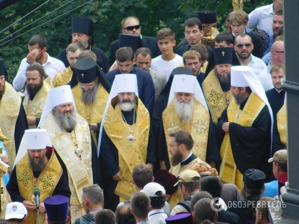 На Владимирской горке в Киеве прошел масштабный молебен