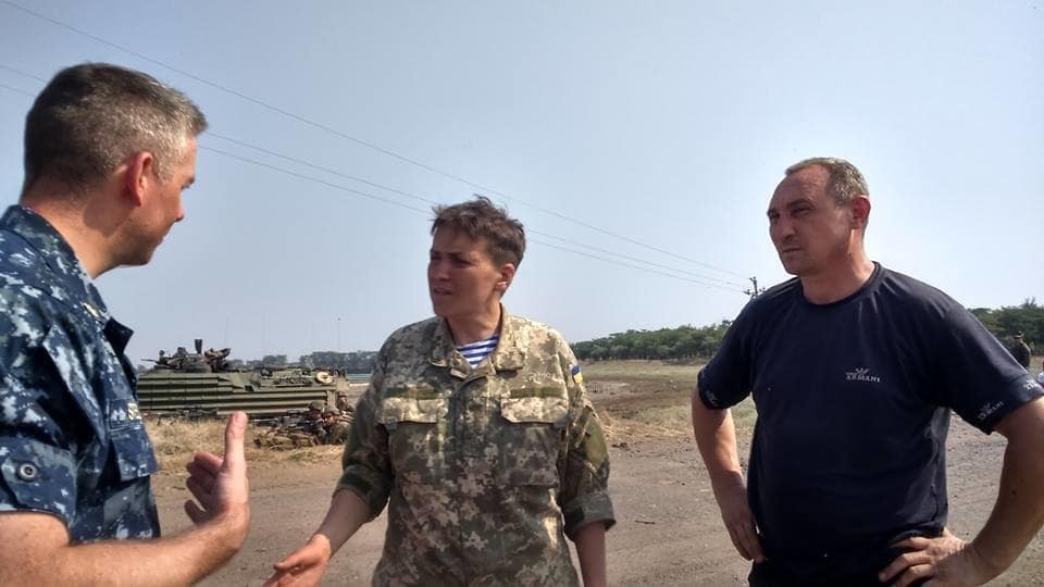Опоздали и "селфились": Савченко отчитала украинских генералов за "Си Бриз". Фоторепортаж