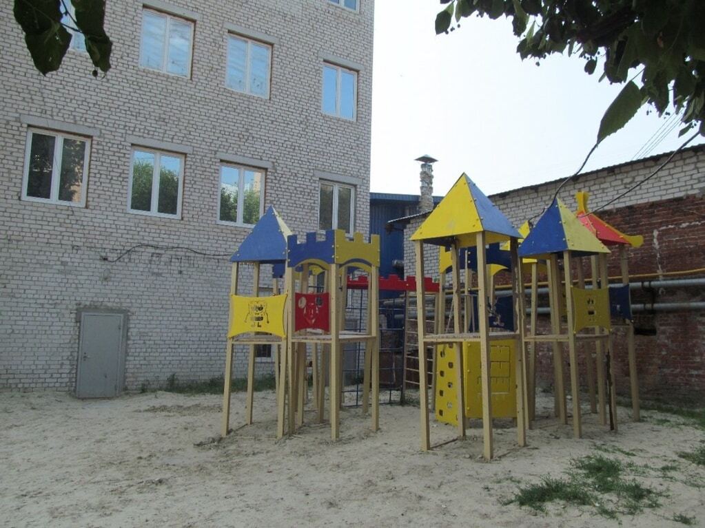 У Харкові підприємець звів замість гаража багатоповерхівку