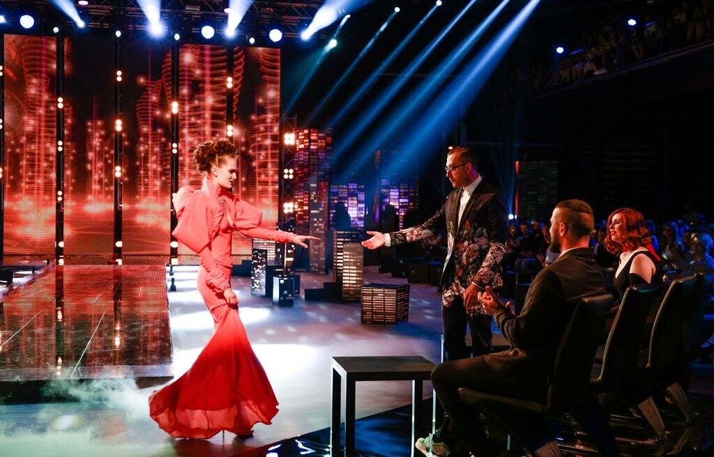 Монатик вывел супермоделей Украины на финальное дефиле: опубликованы фото