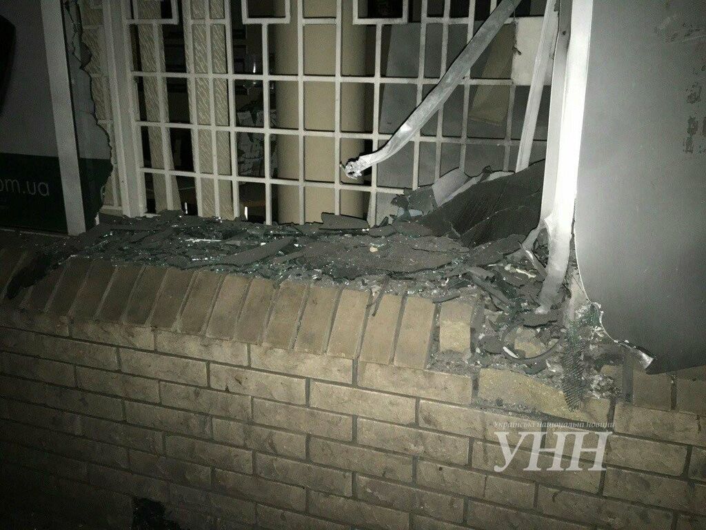 У Запоріжжі вночі в банку стався вибух: у поліції розповіли подробиці