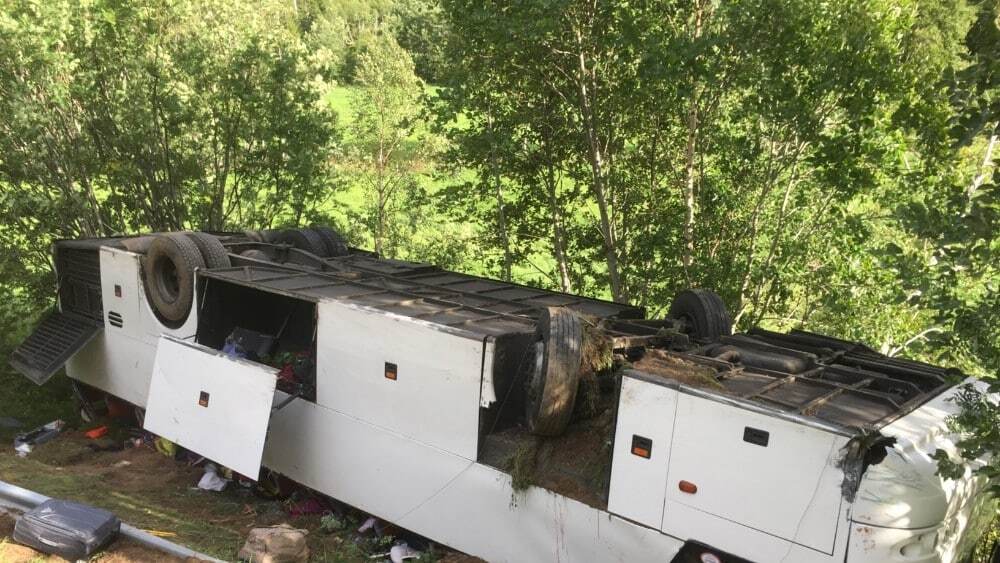 З'явилися фото і деталі аварії автобуса з українцями в Норвегії