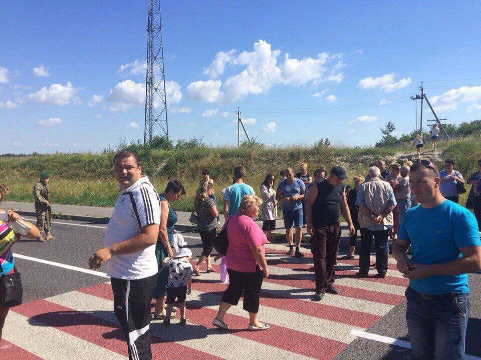 Відірвали від корита: на Львівщині розпочалися протести через "закриття" кордону з Польщею