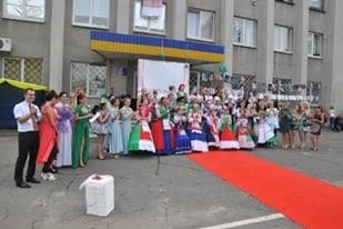 Странствующий фестиваль вернулся с прифронтовой зоны